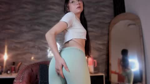 mia_luxor online show from 01/10/26, 11:56