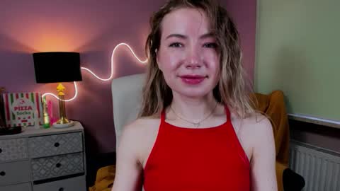 Mia online show from 11/05/25, 07:41