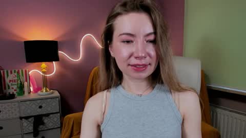 Mia online show from 11/14/25, 08:24