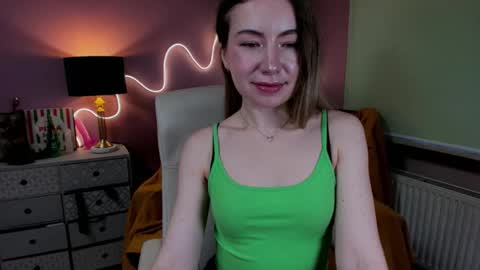 Mia online show from 12/19/25, 08:10