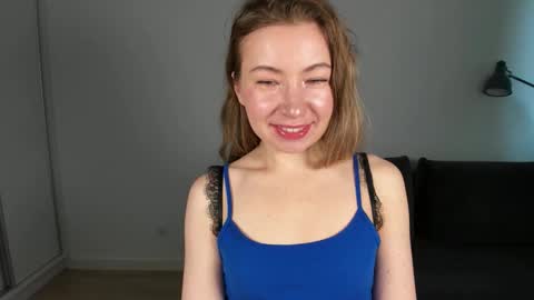 Mia online show from 01/18/26, 02:32