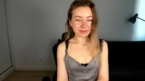 Mia online show from 02/20/26, 07:54