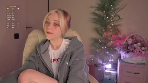 mia_milagros online show from 03/10/26, 03:11