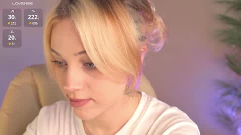 mia_milagros online show from 07/15/26, 07:46