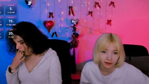 mia_mooon_ online show from 04/28/26, 08:41