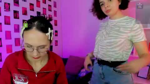 mia_mooon_ online show from 06/23/26, 08:45