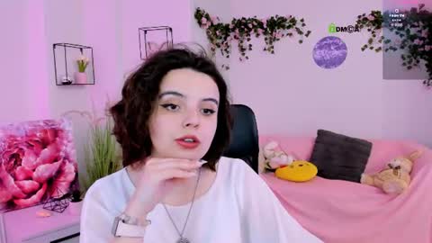 mia_mooon_ online show from 06/26/26, 08:41