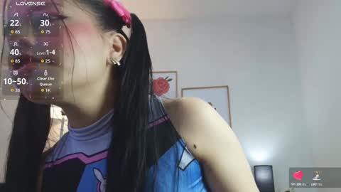 Snapshot of mia_moralez chatting on 09/23/25, 12:19 MIA online show from 09/23/25, 12:19