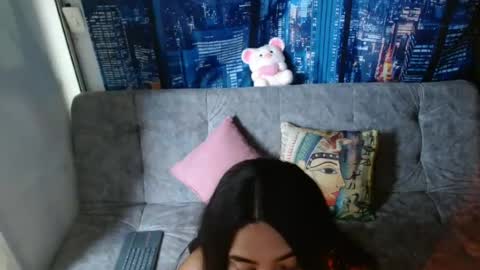 Mia  online show from 06/16/26, 03:58