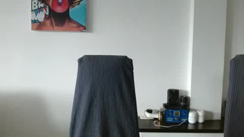 Mia  online show from 06/22/26, 07:00