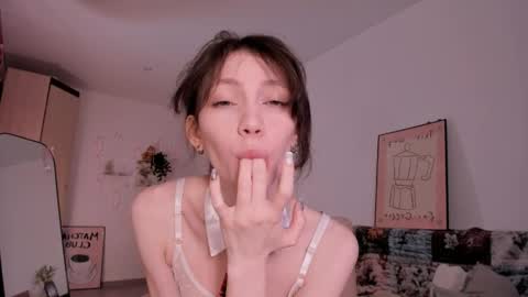 Mia Pimmy online show from 04/19/26, 04:12