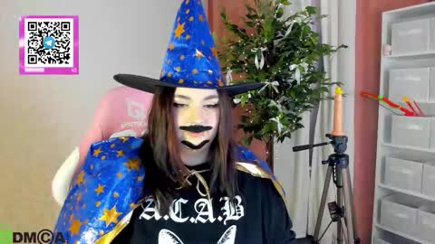 Mia online show from 01/11/26, 01:10