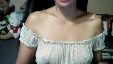Snapshot of mia_rein chatting on 06/30/26, 01:34 mia_rein online show from 06/30/26, 01:34