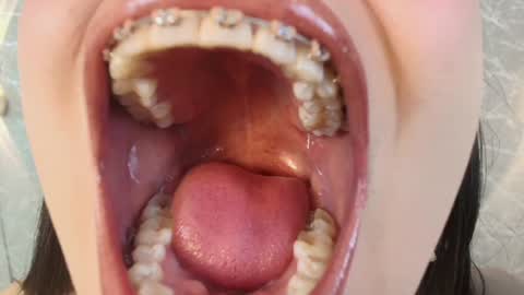 Snapshot of mia_roux13 chatting on 01/01/25, 09:52 Mia Roux online show from 01/01/25, 09:52