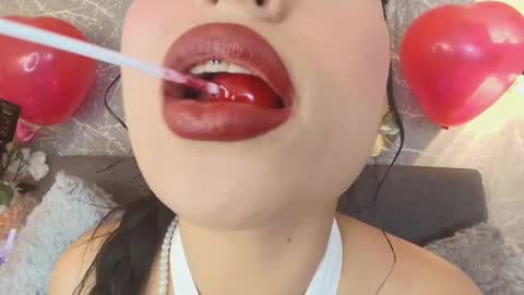 Snapshot of mia_roux13 chatting on 02/15/25, 01:53 Mia Roux online show from 02/15/25, 01:53