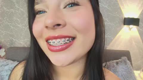 Snapshot of mia_roux13 chatting on 02/21/25, 07:43 Mia Roux online show from 02/21/25, 07:43