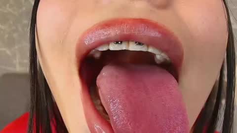 Snapshot of mia_roux13 chatting on 02/27/25, 09:58 Mia Roux online show from 02/27/25, 09:58