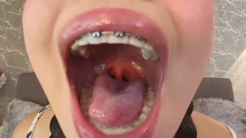 Snapshot of mia_roux13 chatting on 02/28/25, 07:03 Mia Roux online show from 02/28/25, 07:03