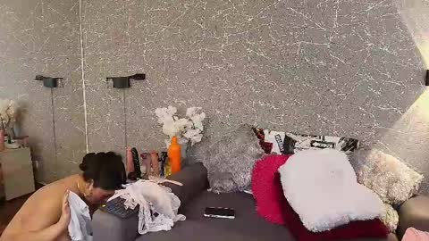 Snapshot of mia_roux13 chatting on 03/08/25, 07:31 Mia Roux online show from 03/08/25, 07:31