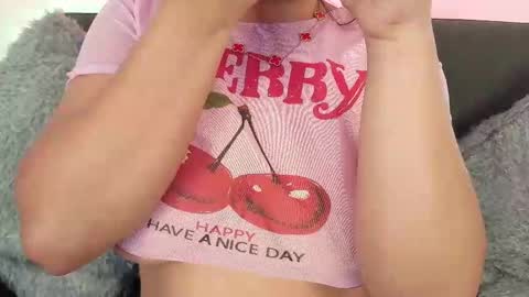 Snapshot of mia_roux13 chatting on 10/03/25, 07:11 Mia Roux online show from 10/03/25, 07:11