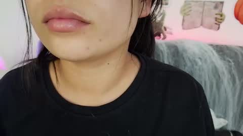 Snapshot of mia_roux13 chatting on 10/18/25, 12:13 Mia Roux online show from 10/18/25, 12:13