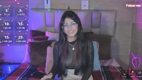 Mia online show from 06/25/26, 12:54