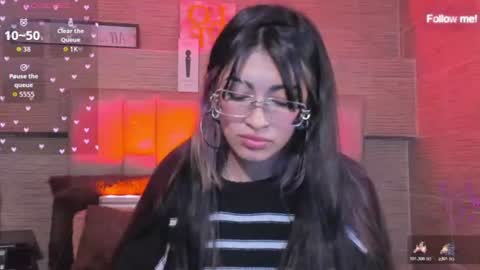 Mia online show from 07/15/26, 10:31