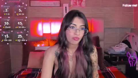 Mia online show from 07/30/26, 10:20