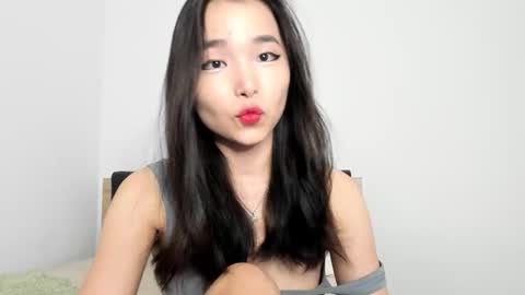 Snapshot of mia_soyun chatting on 12/15/25, 12:20 Your Soyun online show from 12/15/25, 12:20