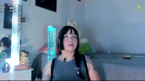 Mia  online show from 11/09/25, 02:10