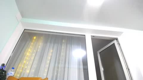 Snapshot of mia_sunnyy chatting on 07/28/26, 07:15 Mia. online show from 07/28/26, 07:15