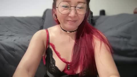 Mia online show from 12/03/25, 06:17