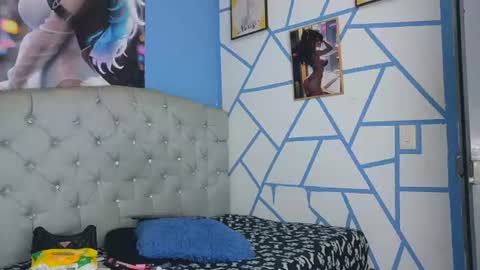 Snapshot of mia_thompson_0 chatting on 07/06/26, 02:36 mia_thompson_0 online show from 07/06/26, 02:36