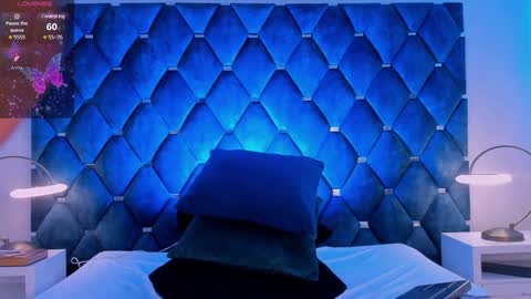 Mia Valentine online show from 12/13/24, 08:51