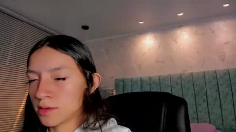 Miaaa online show from 06/25/26, 03:17