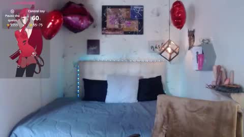 Snapshot of mia_velvet1 chatting on 12/19/25, 03:08 MIA online show from 12/19/25, 03:08