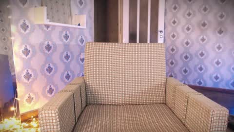 mia_wallase online show from 05/16/26, 04:42