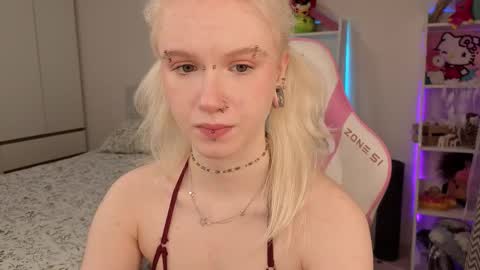 Mia online show from 03/13/26, 03:13