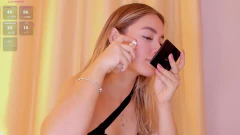 Snapshot of mia_white11 chatting on 12/16/25, 12:54 Mia White online show from 12/16/25, 12:54