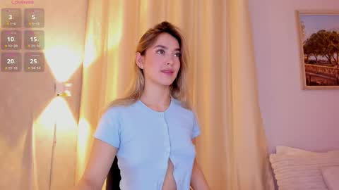 Mia White  online show from 03/16/26, 01:15