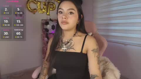 mia_zafir online show from 07/15/26, 09:31