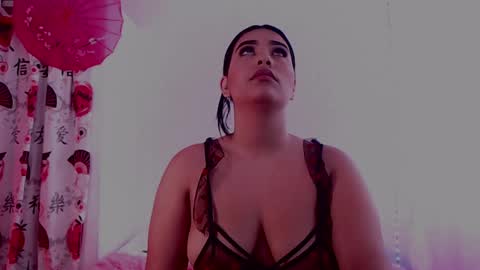 Mia online show from 12/02/24, 02:19