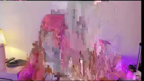 Mia online show from 11/11/25, 06:52