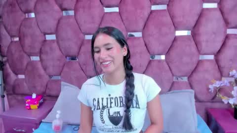 miaa_davis_ online show from 02/06/26, 02:27