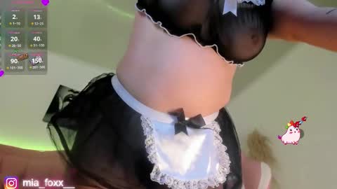 Mia online show from 02/02/26, 11:03