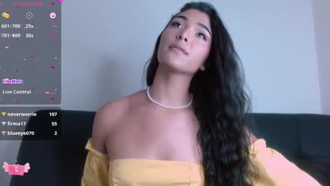 Snapshot of miaa_heart chatting on 01/23/25, 05:31 Mia online show from 01/23/25, 05:31