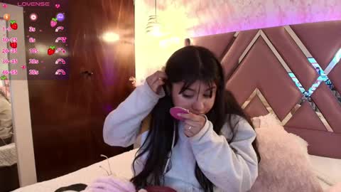 Snapshot of miaa_smiith1 chatting on 01/31/25, 12:07 miaa_smiith1 online show from 01/31/25, 12:07