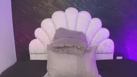 Mia online show from 03/24/26, 12:10