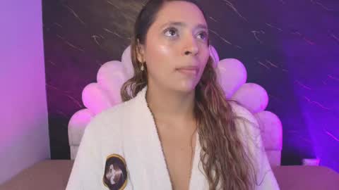Snapshot of miaabrown__ chatting on 05/14/26, 12:12 Mia online show from 05/14/26, 12:12