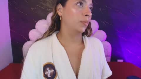 Snapshot of miaabrown__ chatting on 05/19/26, 12:11 Mia online show from 05/19/26, 12:11